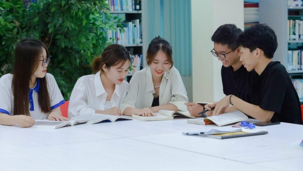 Trường Đại học Nguyễn Trãi thông báo điểm trúng tuyển đại học 2025