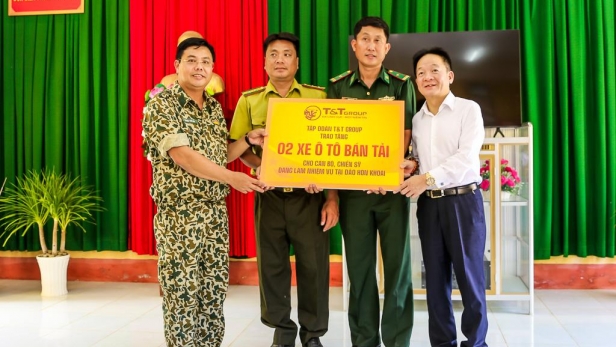 Doanh nhân Đỗ Quang Hiển ủng hộ 5 tỷ đồng để cùng phủ xanh đặc khu Trường Sa của Tổ quốc