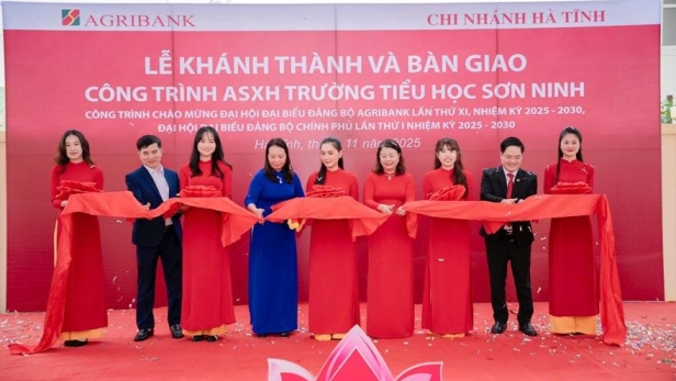 Agribank tài trợ công trình 7,5 tỷ đồng cho cô và trò Trường Tiểu học Sơn Ninh