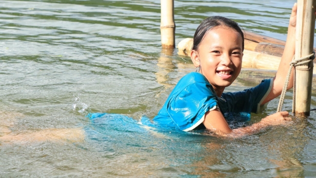 Hưởng ứng Ngày Thế giới Phòng, chống đuối nước 25/7: Anh hùng nhí cứu hai bạn bị đuối nước