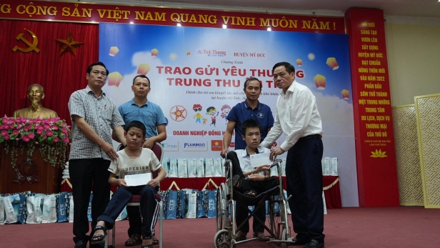 Hà Nội: Trung thu yêu thương dành cho trẻ em có hoàn cảnh đặc biệt tại Mỹ Đức