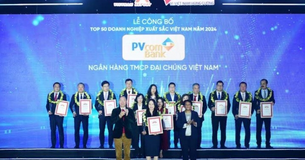 PVcomBank vươn tầm trong Top 500 Doanh nghiệp lớn nhất Việt Nam năm 2024