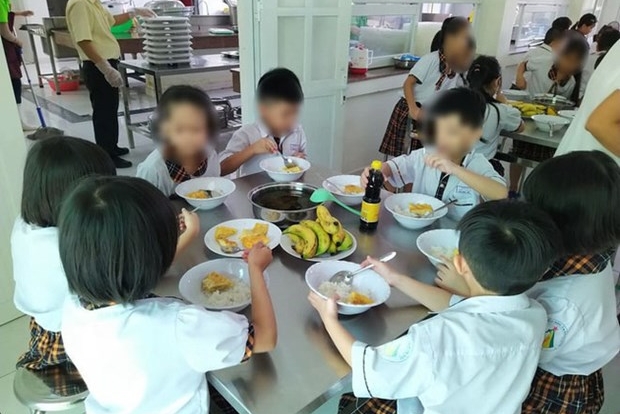 Cần công khai minh bạch bữa ăn bán trú tại các trường học