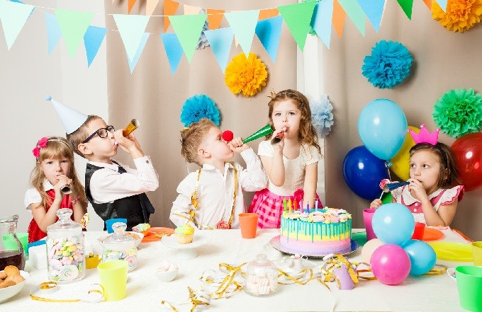 Quốc tế Thiếu nhi 1/6 chọn quà gì cho trẻ?