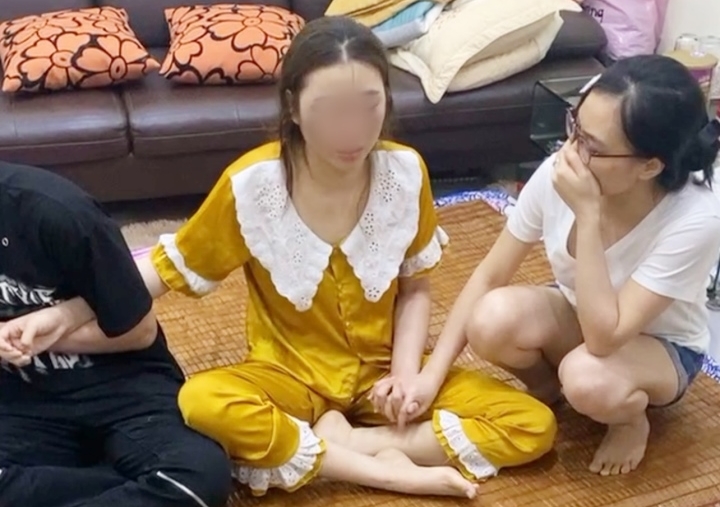 Tạm giữ bảo mẫu nghi bạo hành bé sơ sinh ở Hà Nội