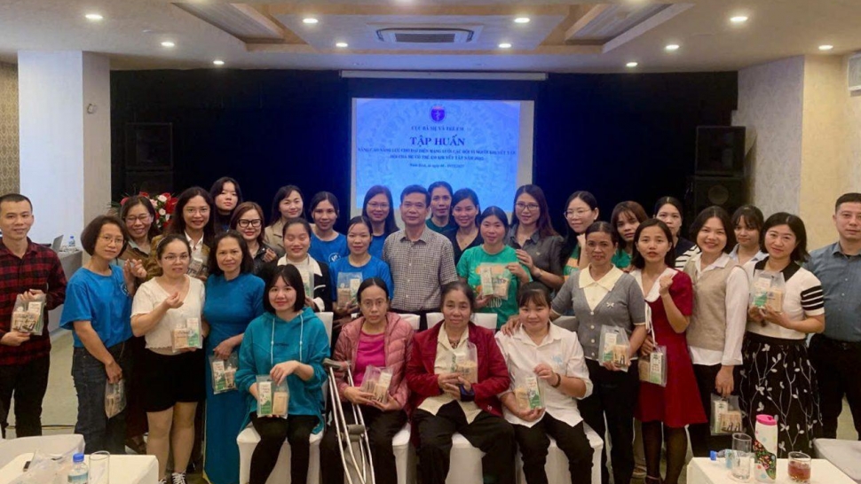 Nâng cao năng lực cho cha mẹ về bảo vệ, chăm sóc, giáo dục trẻ em khuyết tật hoà nhập cộng đồng