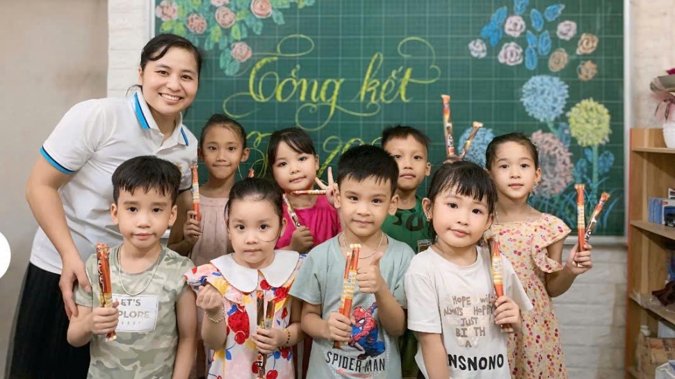 Cô giáo Trần Thị Mùi: Người 'gieo mầm' tâm hồn qua từng nét chữ