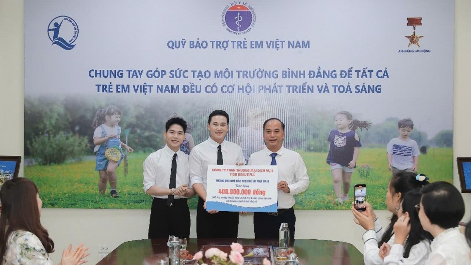 Tài trợ 400 triệu đồng hỗ trợ trẻ em có hoàn cảnh khó khăn