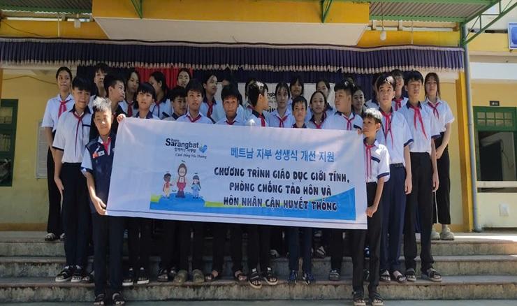 Hơn 250 triệu đồng hỗ trợ học sinh và bà mẹ mang thai