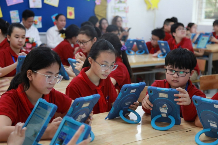 Thí điểm giáo dục trí tuệ nhân tạo cho học sinh phổ thông